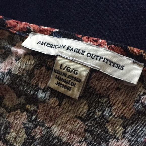 AEO 🦅 Halter style crop top - Picture 4 of 4